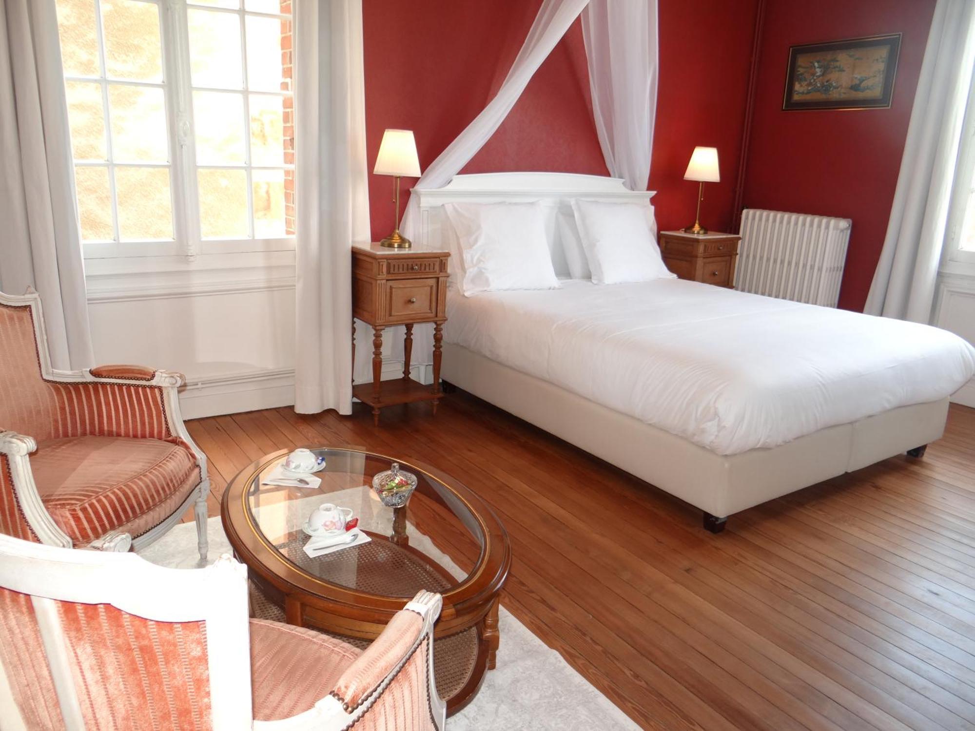 Deluxe Double Room Bath